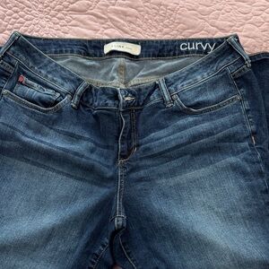 Curvy Boyfriend Jeans in Dark Blue Jeans